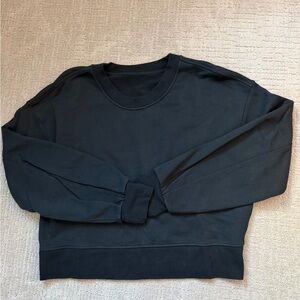 Lulu Black sweatshirt